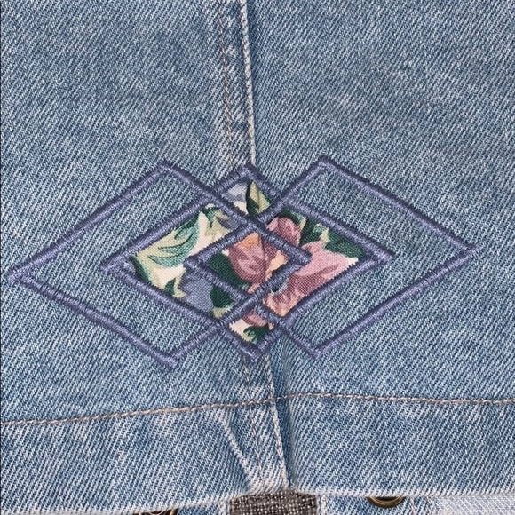 Vintage 90s Appliqué  Light Blue Jean Vest By California Concepts Size Large - Picture 9 of 10